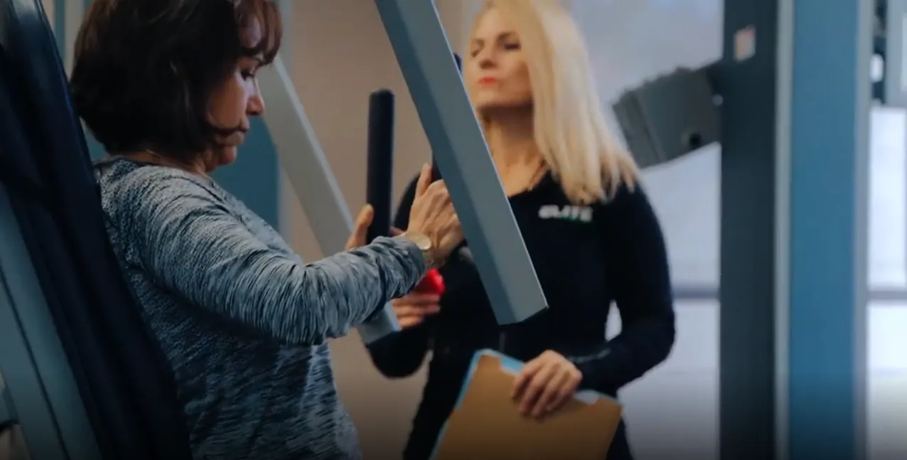 Clients training at Elite Strength & Fitness